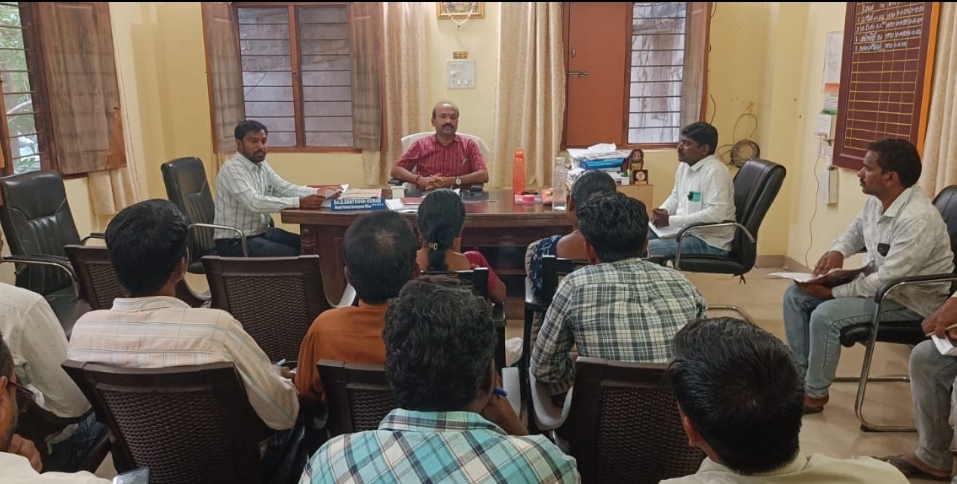 Screenshot_20251023_233159_WhatsApp