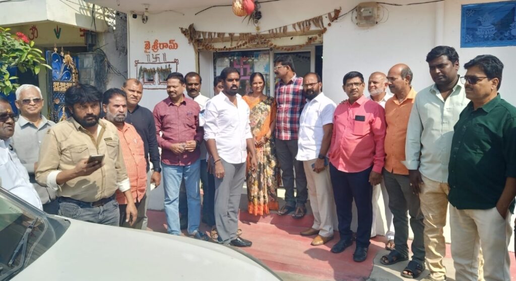 Screenshot_20251109_222320_WhatsApp