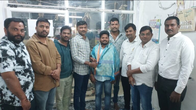 Screenshot_20251117_211335_WhatsApp